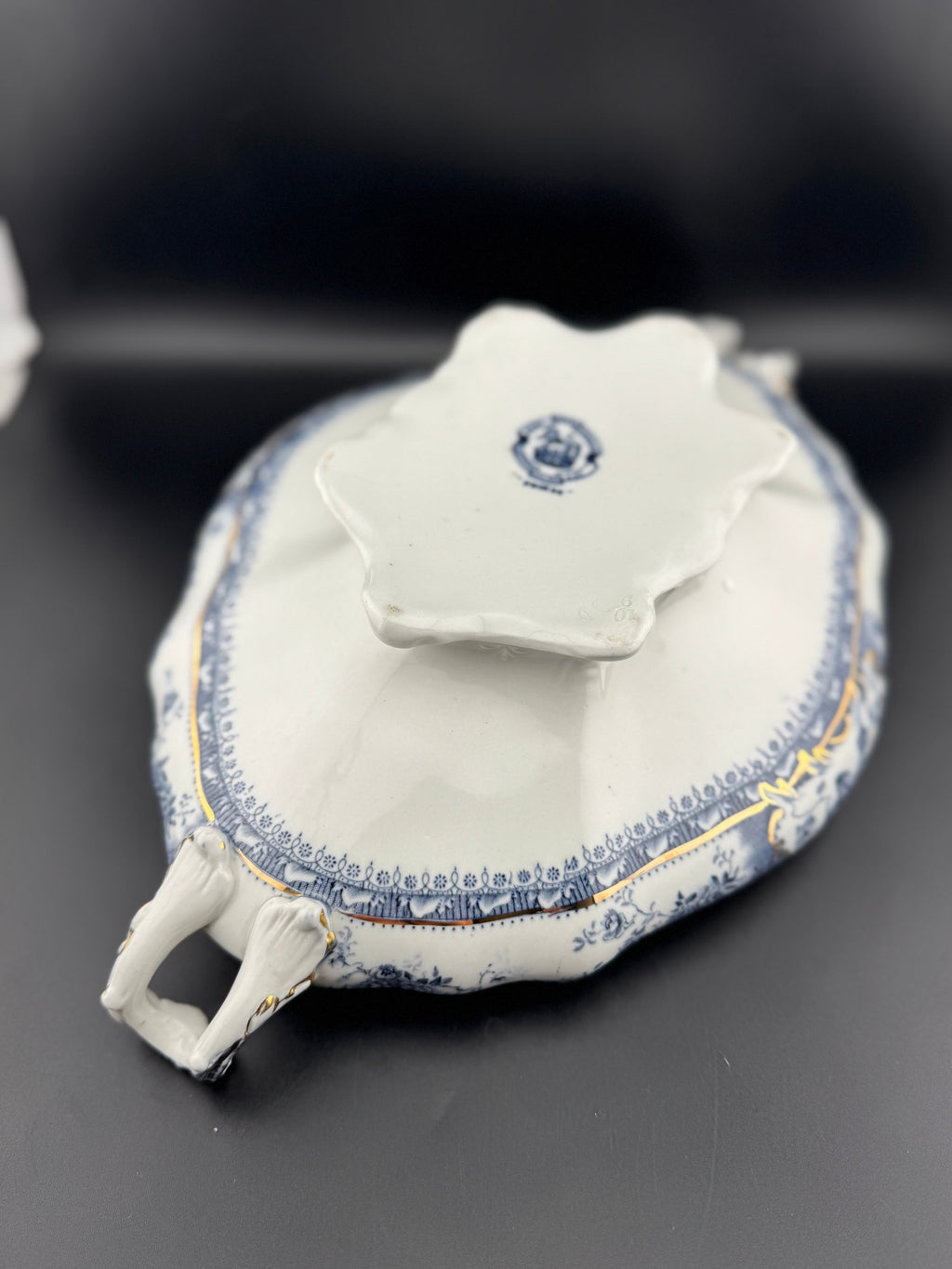 VTG Wedgewood Flow Blue Tureen - Image 7