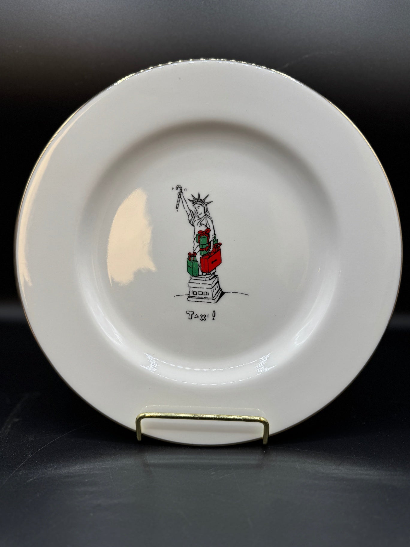 Merry Masterpieces Dessert Plates NIB