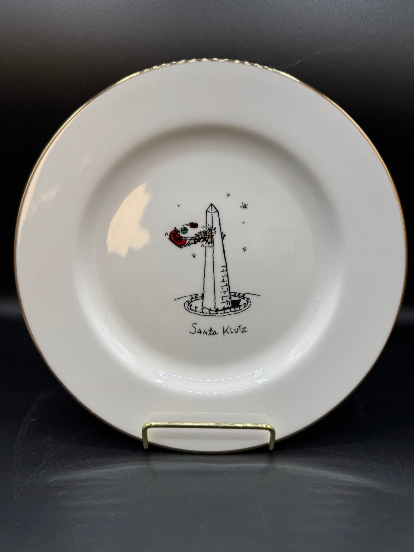 Merry Masterpieces Dessert Plates NIB