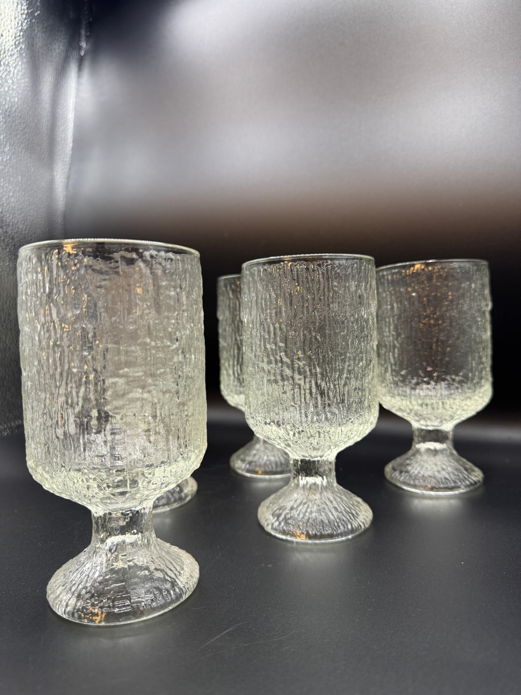 VTG Bark-Textured Indiana Glass - 6