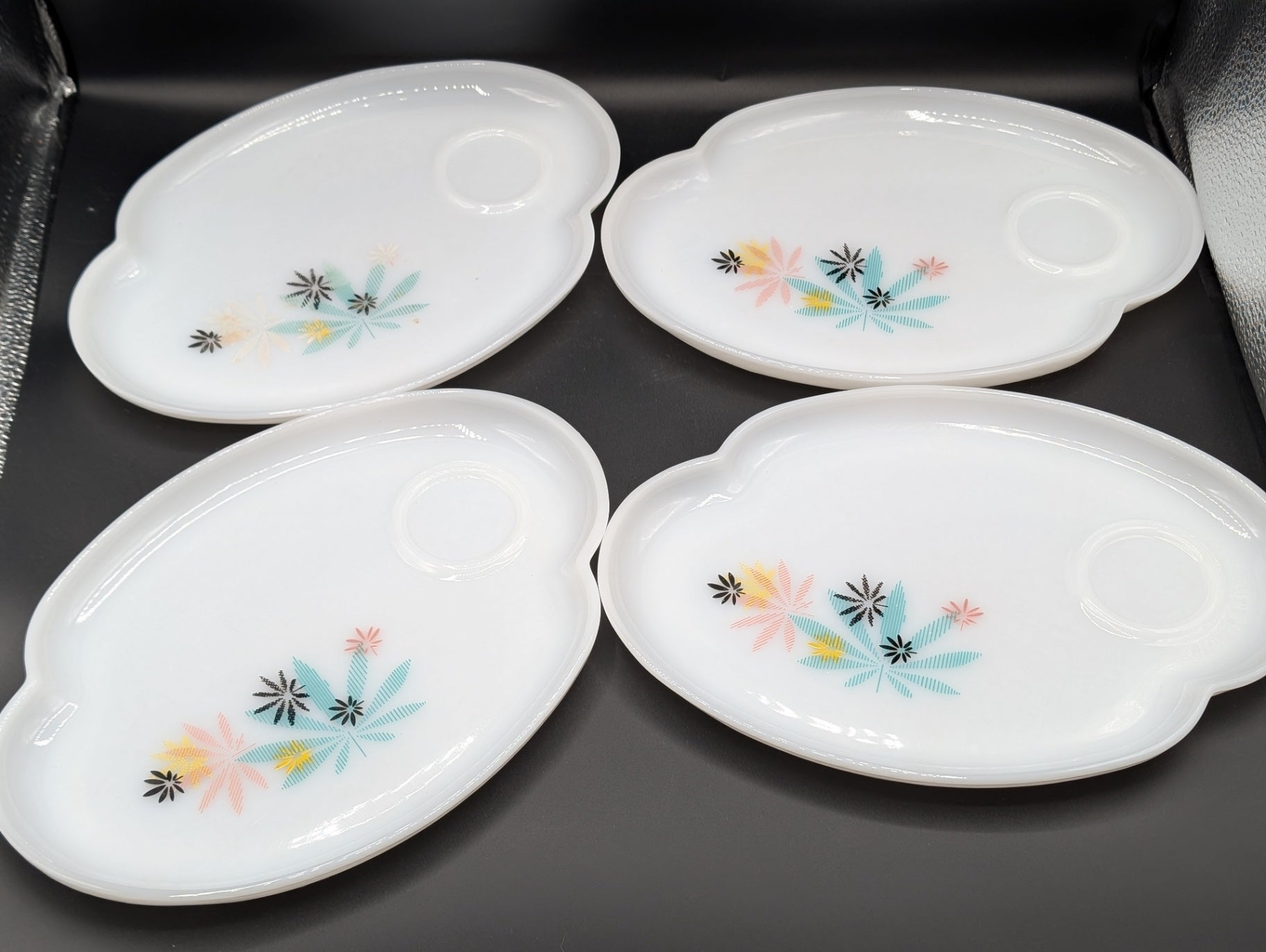 Atomic Flower Snack Plate & Cup Set