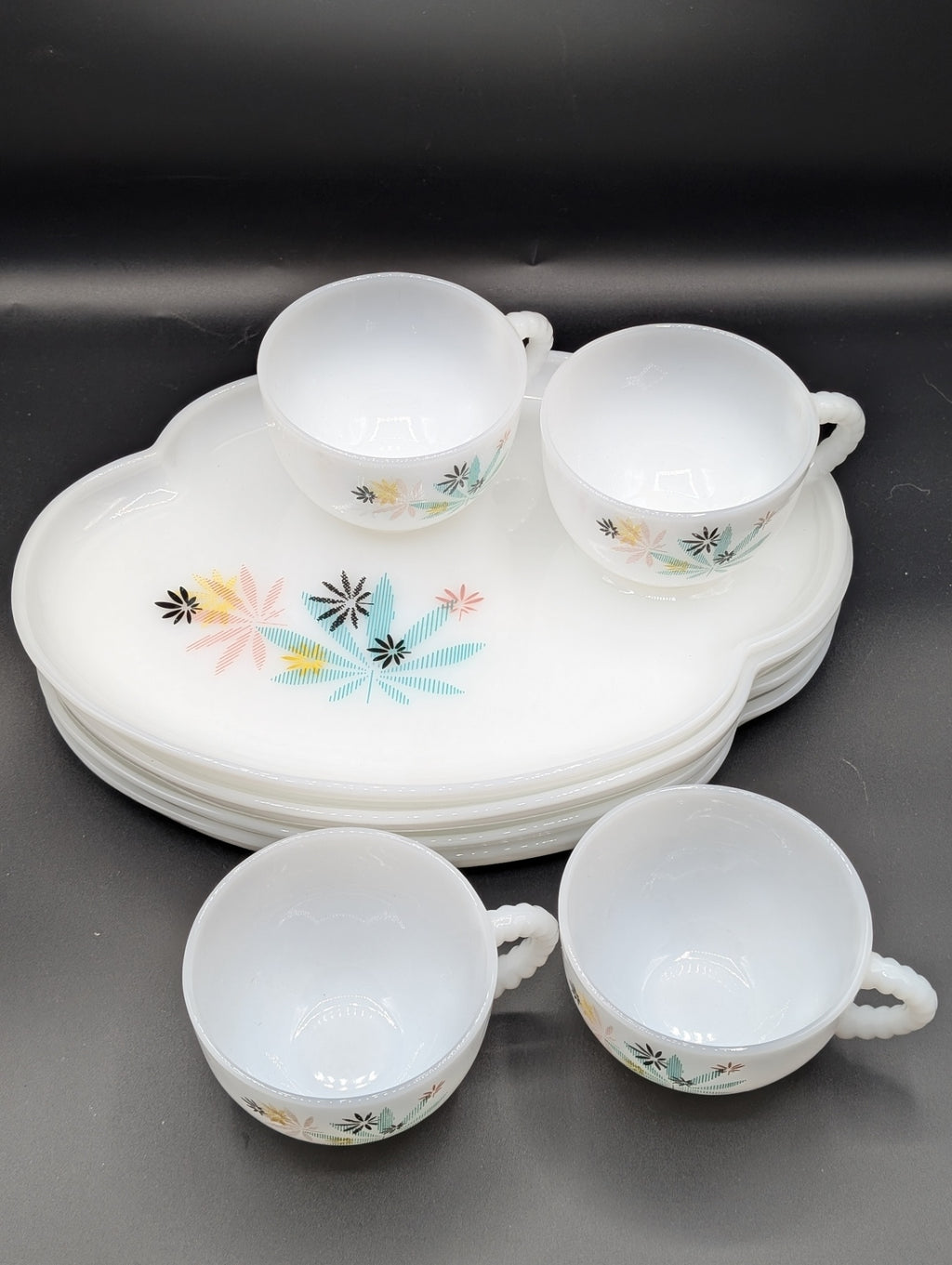 Atomic Flower Snack Plate & Cup Set