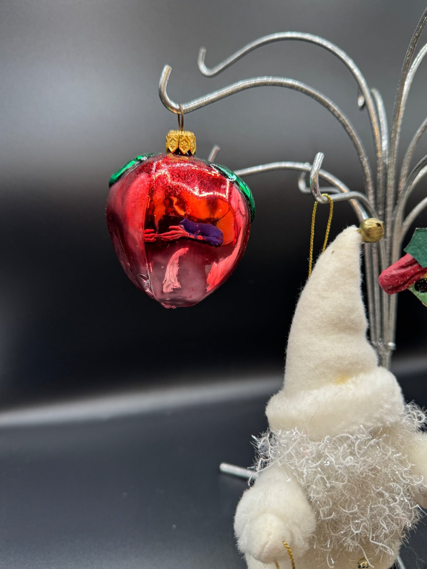 White & Red Asst. Ornament Lot