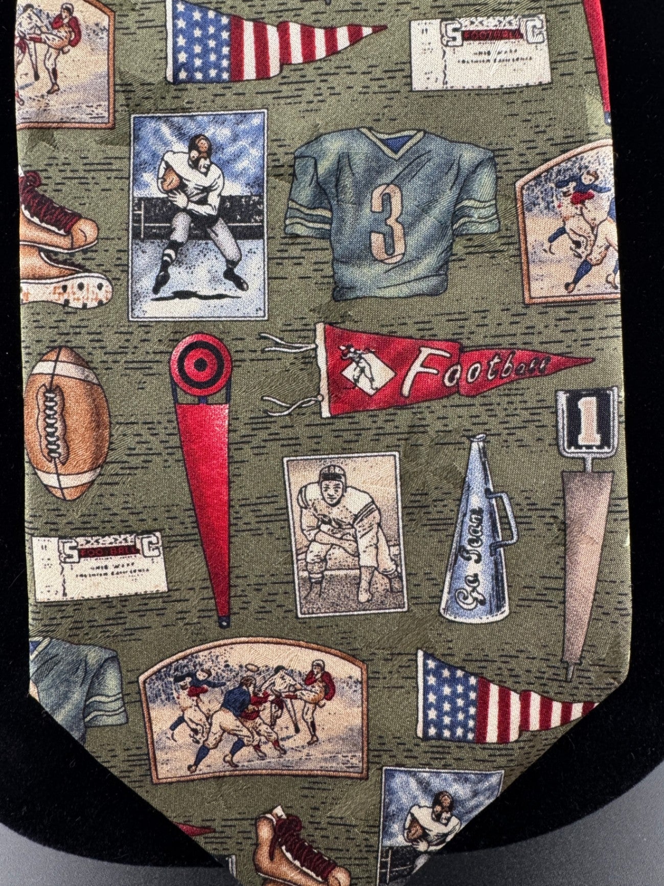 Van Heusen Vintage Football Necktie