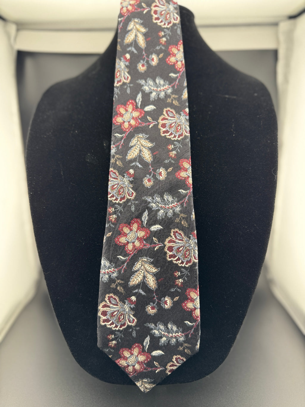 JeSuis Floral Necktie