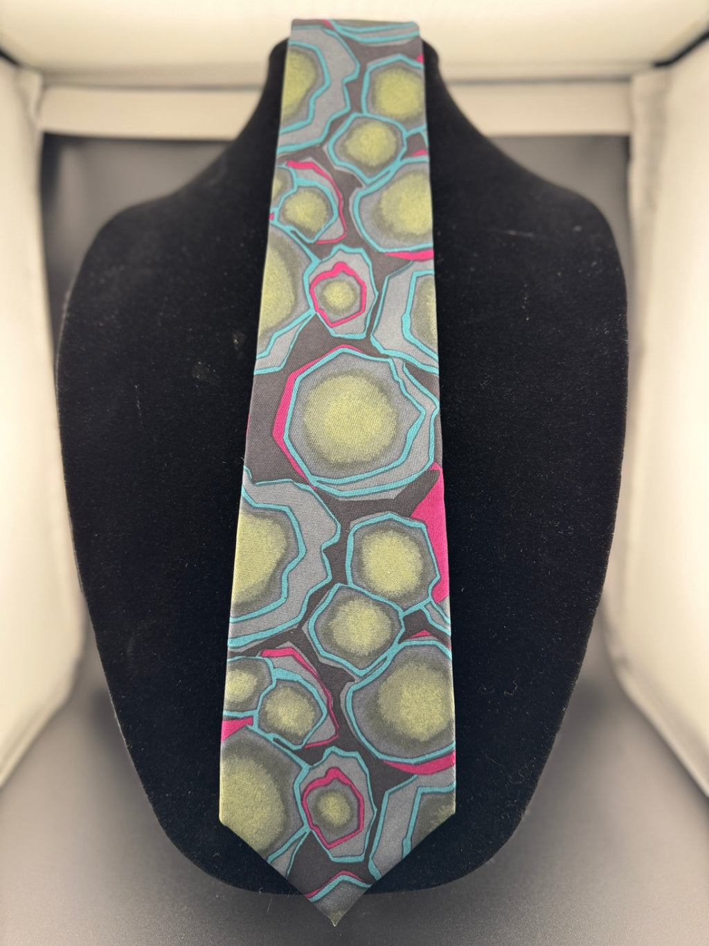 Vintage Strathmore Necktie