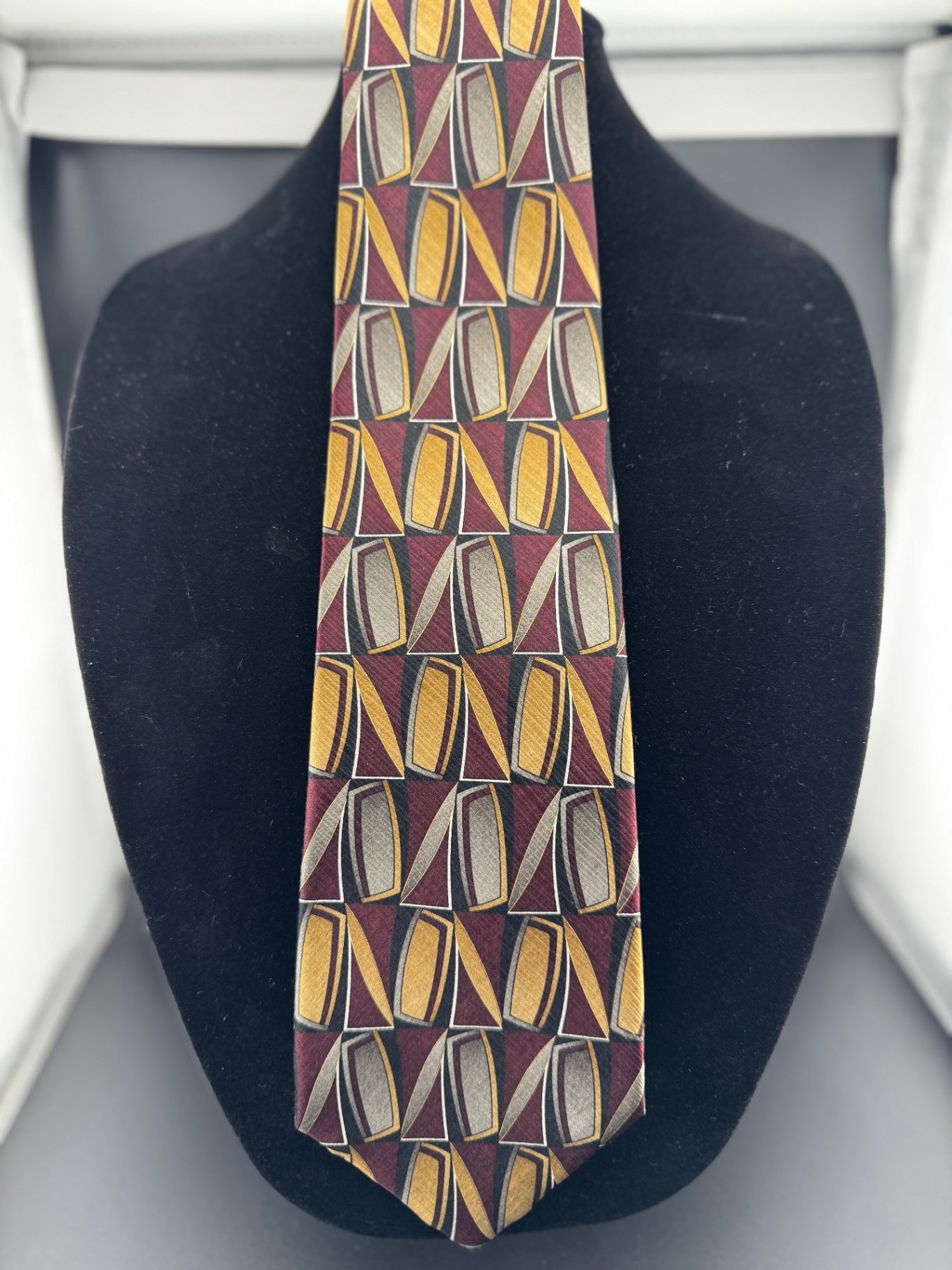 Vintage Albert Nipon Necktie