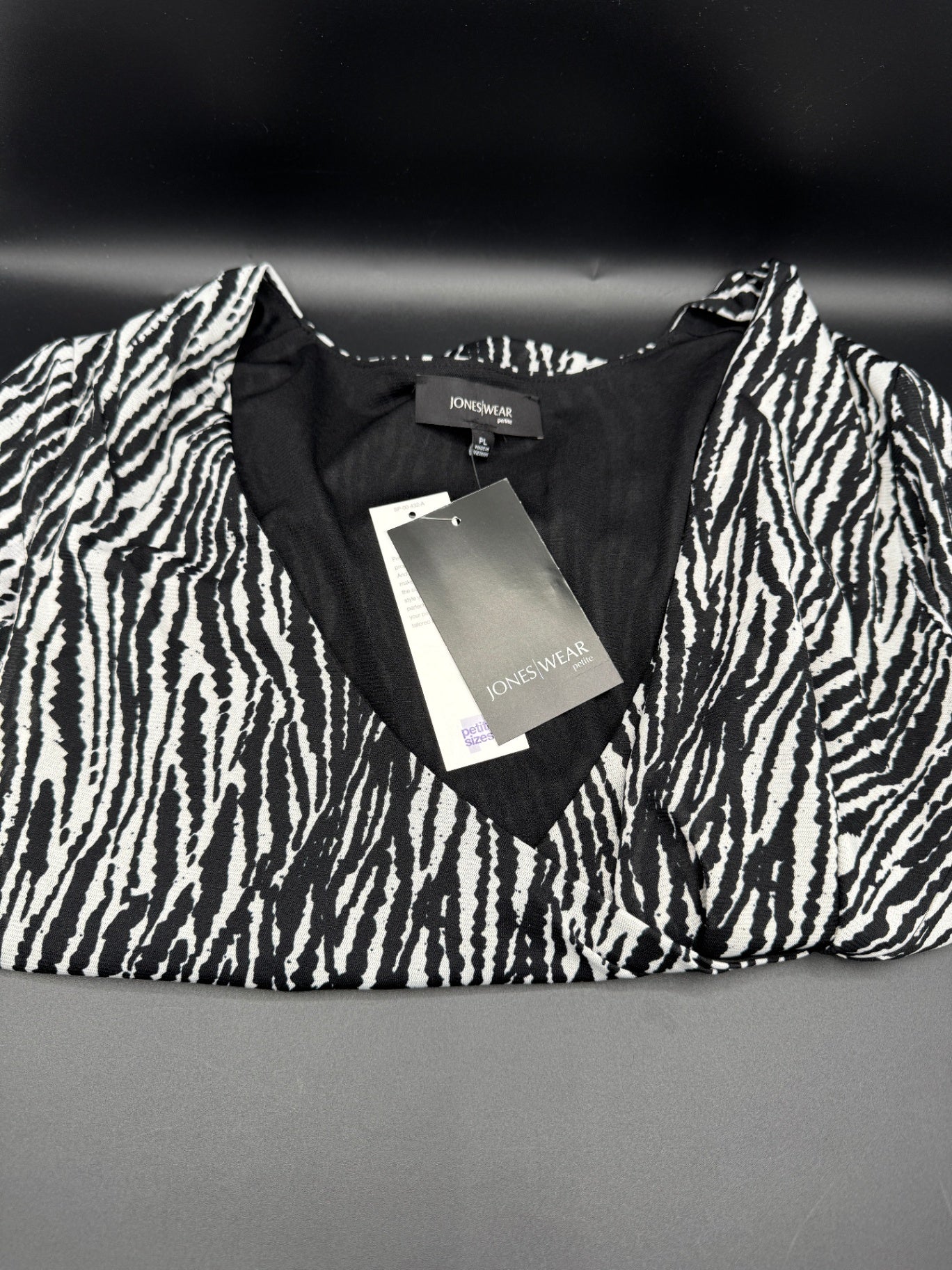 Joneswear Black & White Top