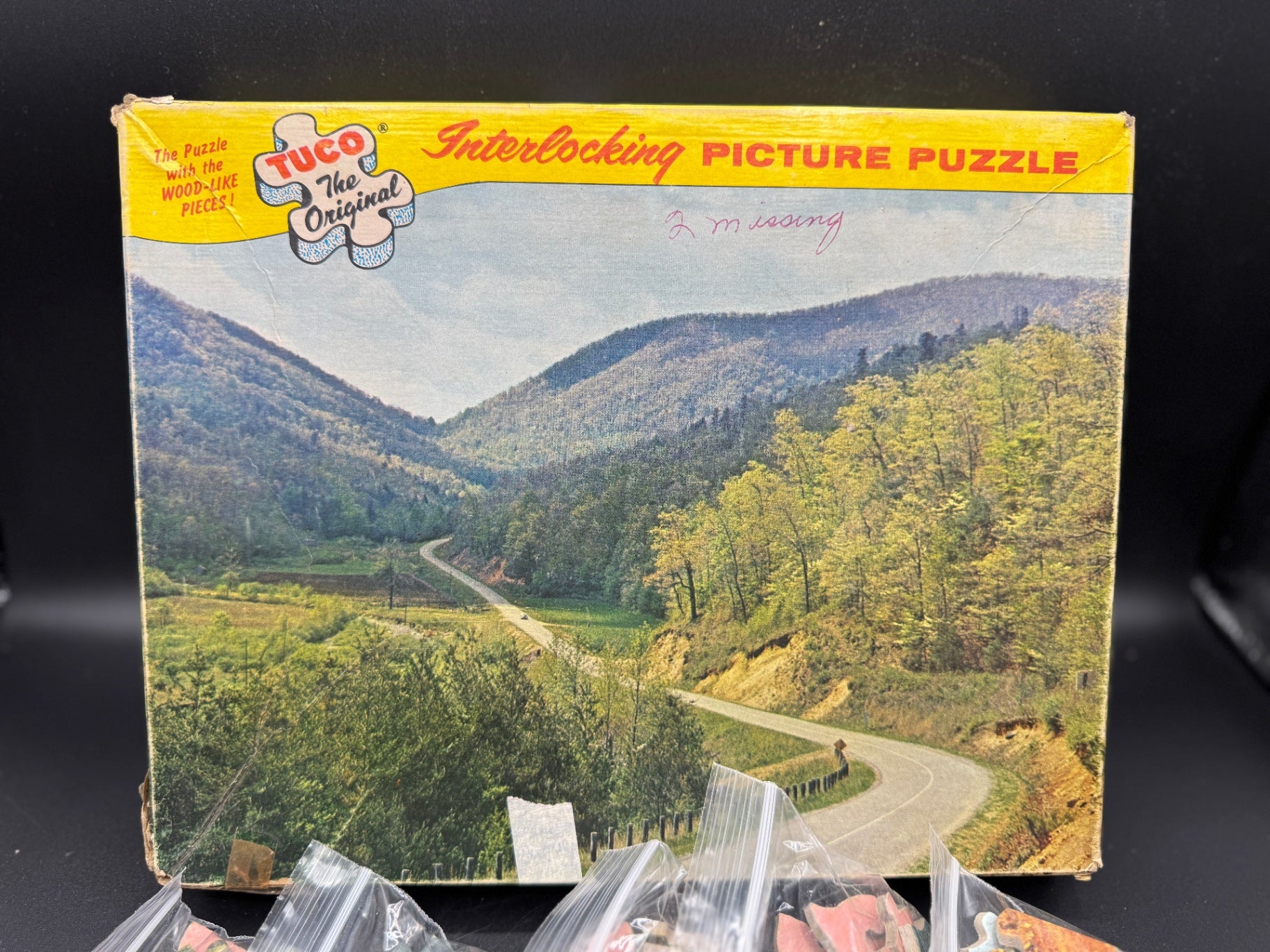 Tuco Puzzle Pieces, Crafting