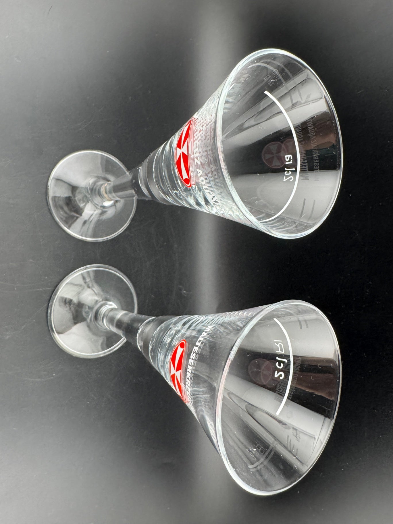 Malteser Kreuz glass champagne flutes