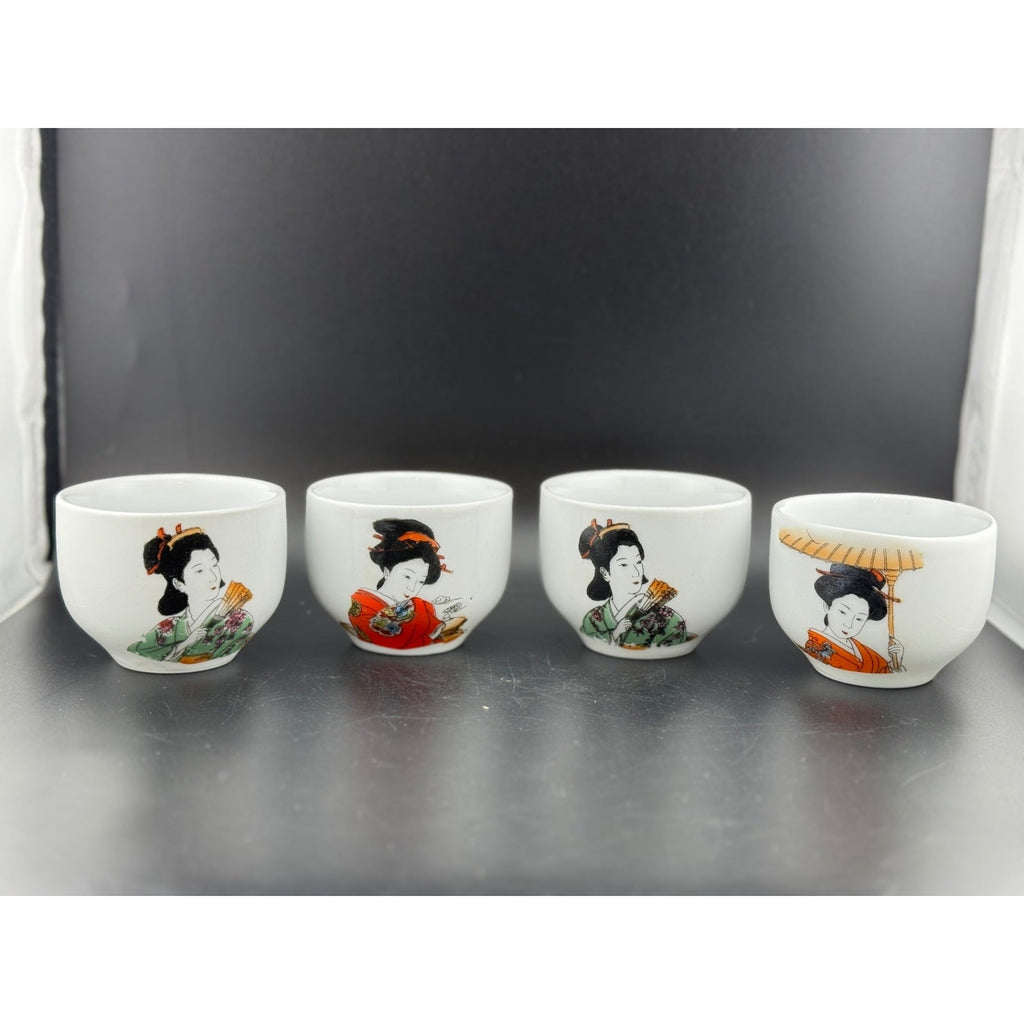 Geisha Tea Set - Teapot with Four Cups