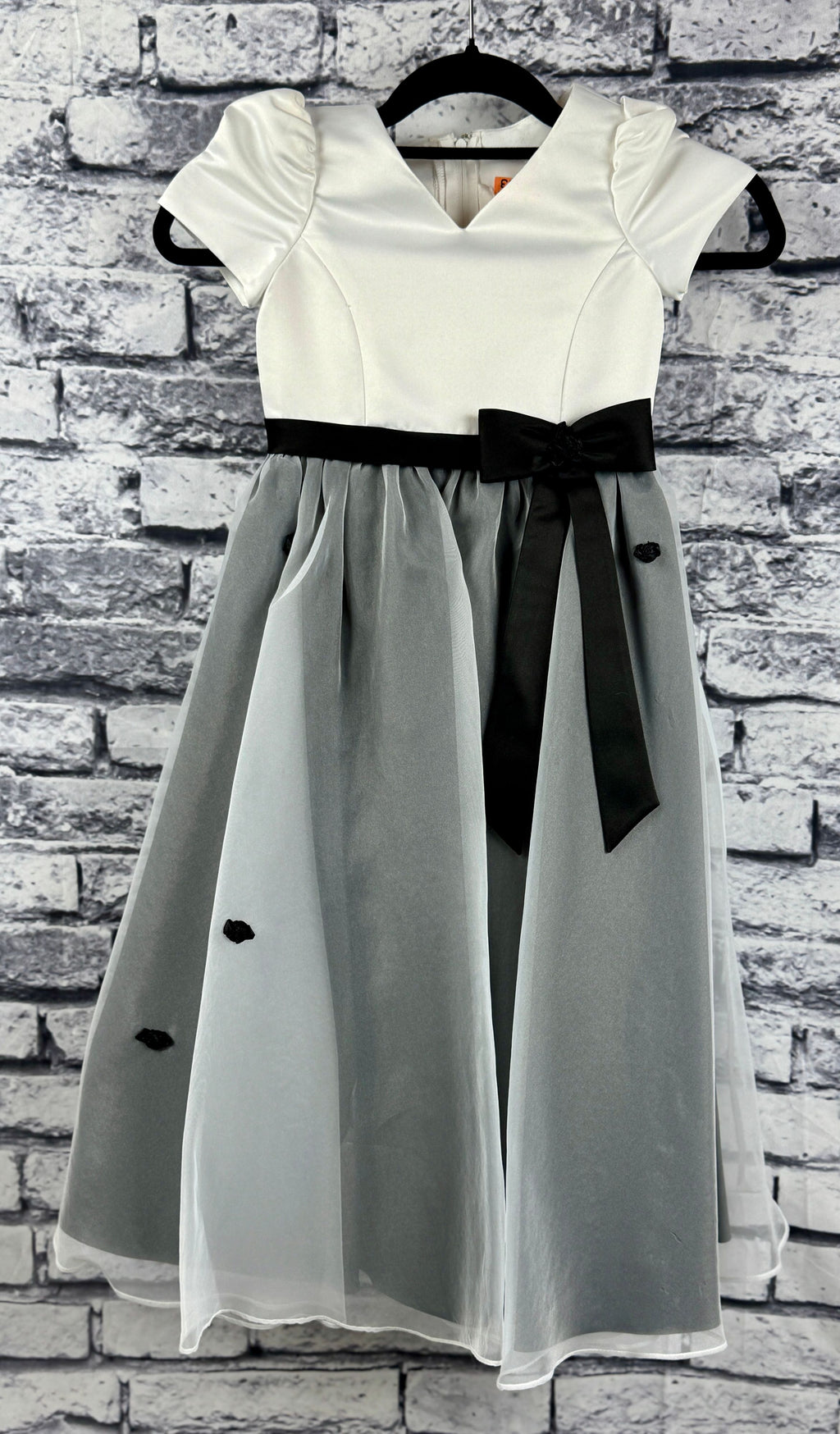 David's Bridal Blk/White Flower Girl Dress - Image 1