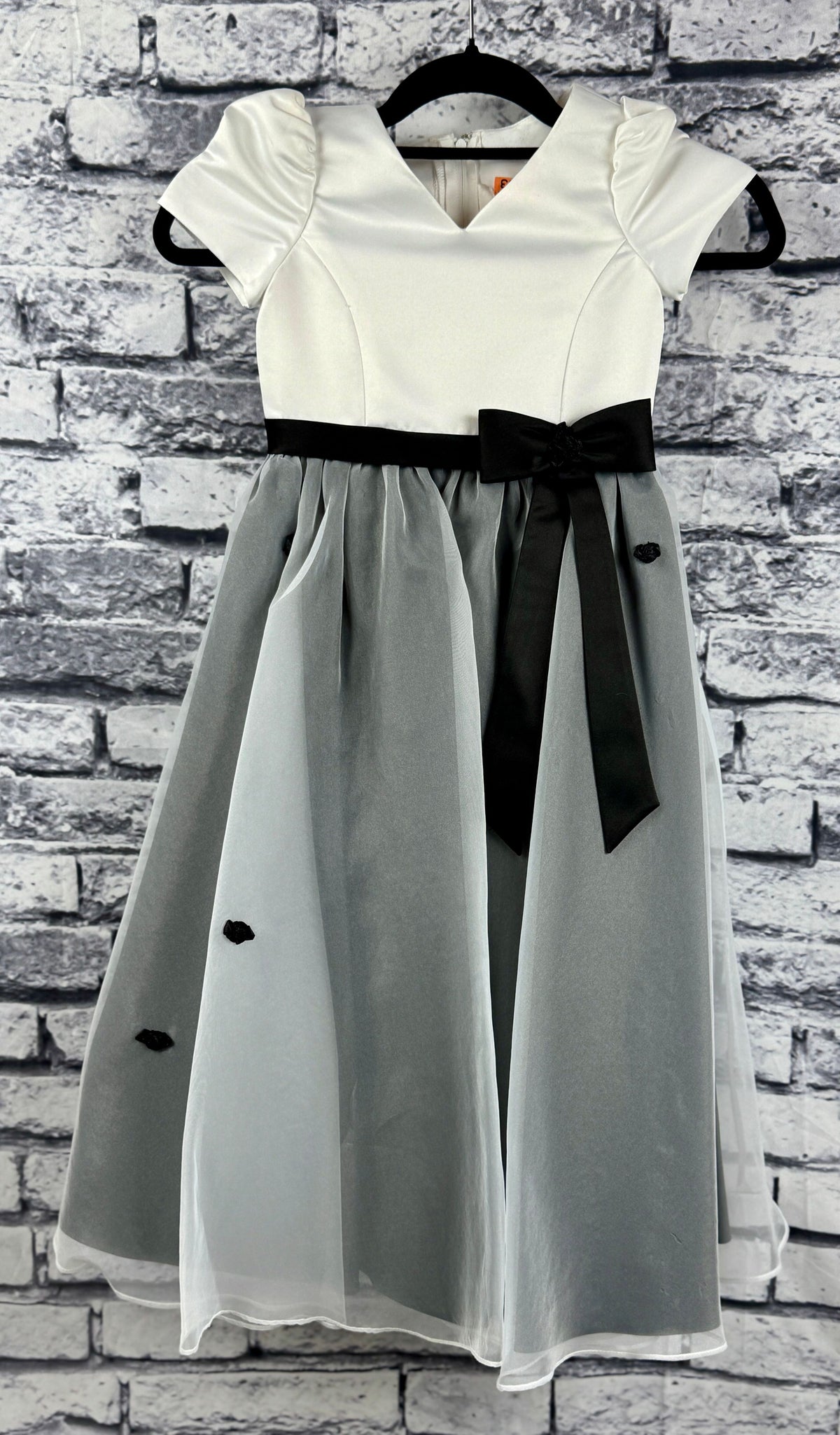 David's Bridal Blk/White Flower Girl Dress - Image 1