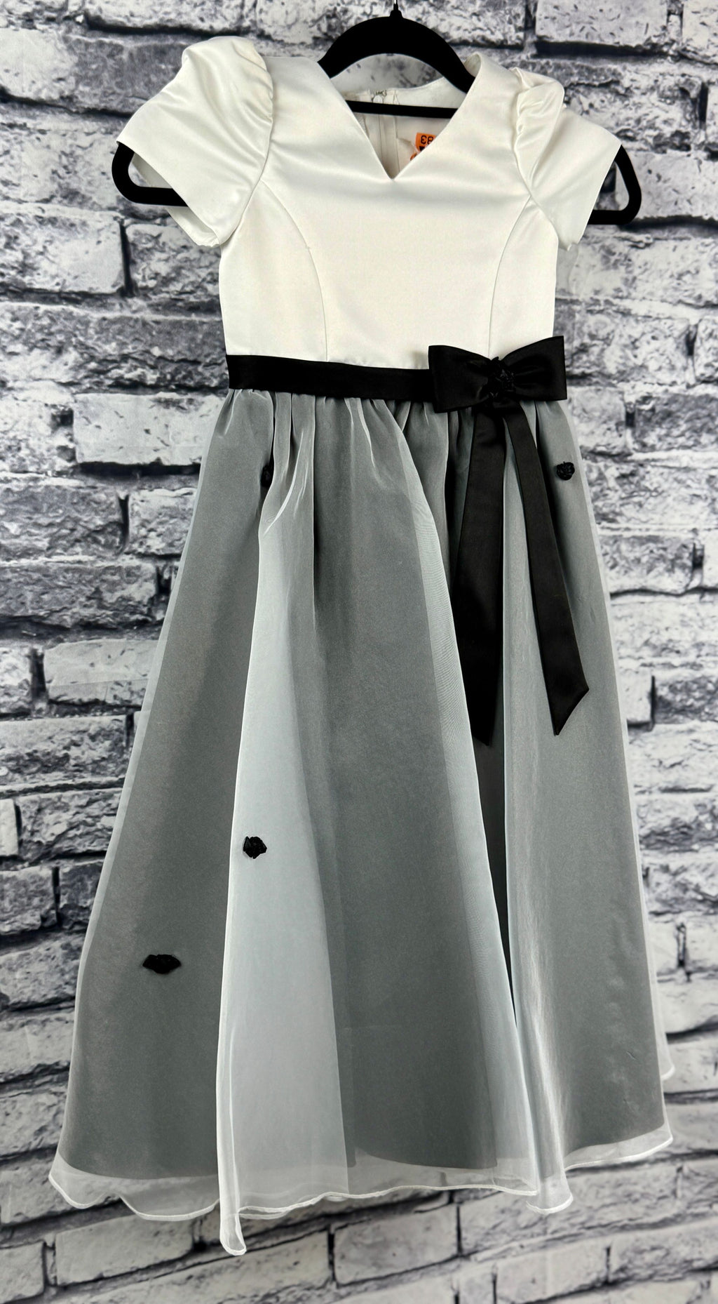 David's Bridal Blk/White Flower Girl Dress - Image 2