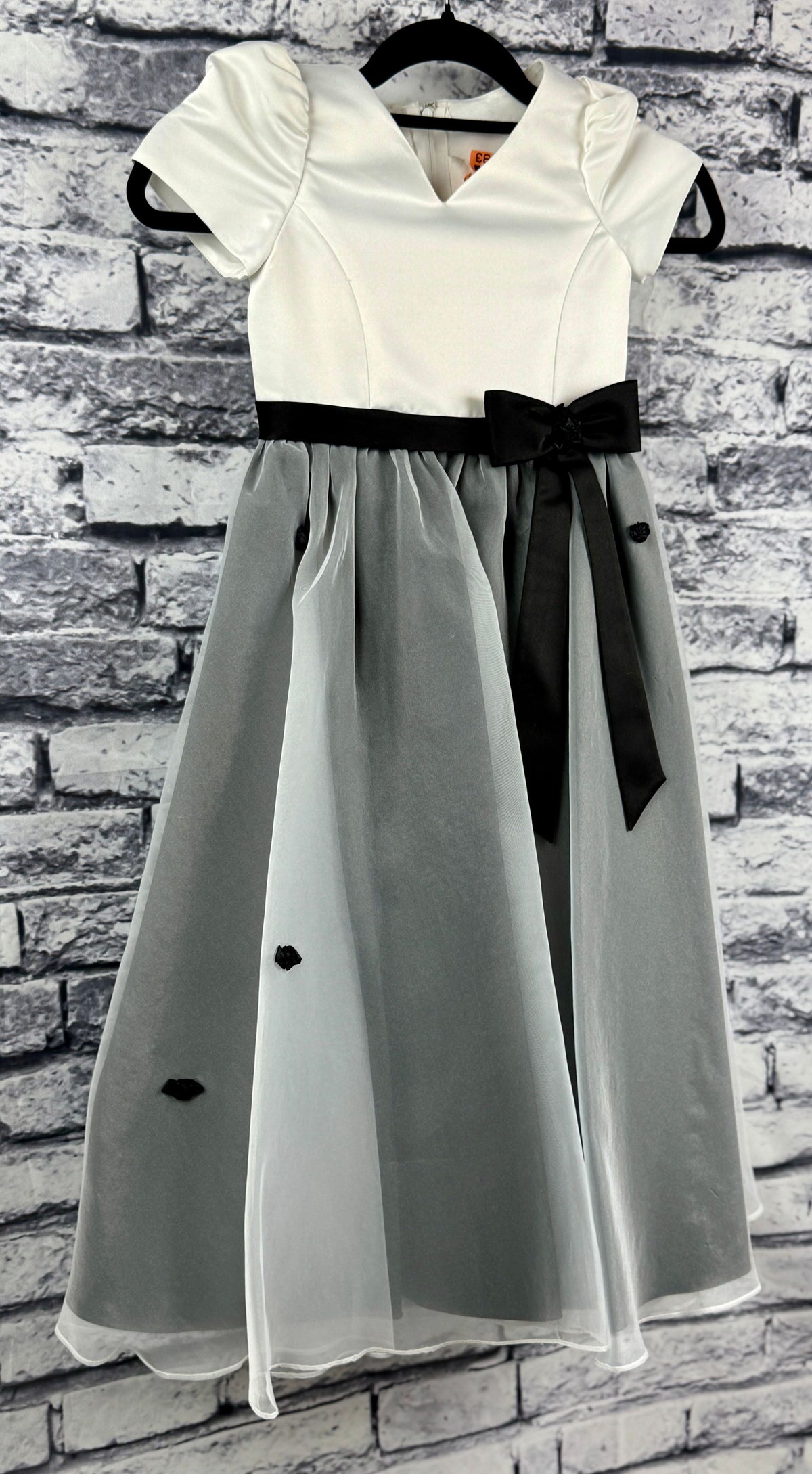 David's Bridal Blk/White Flower Girl Dress - Image 2