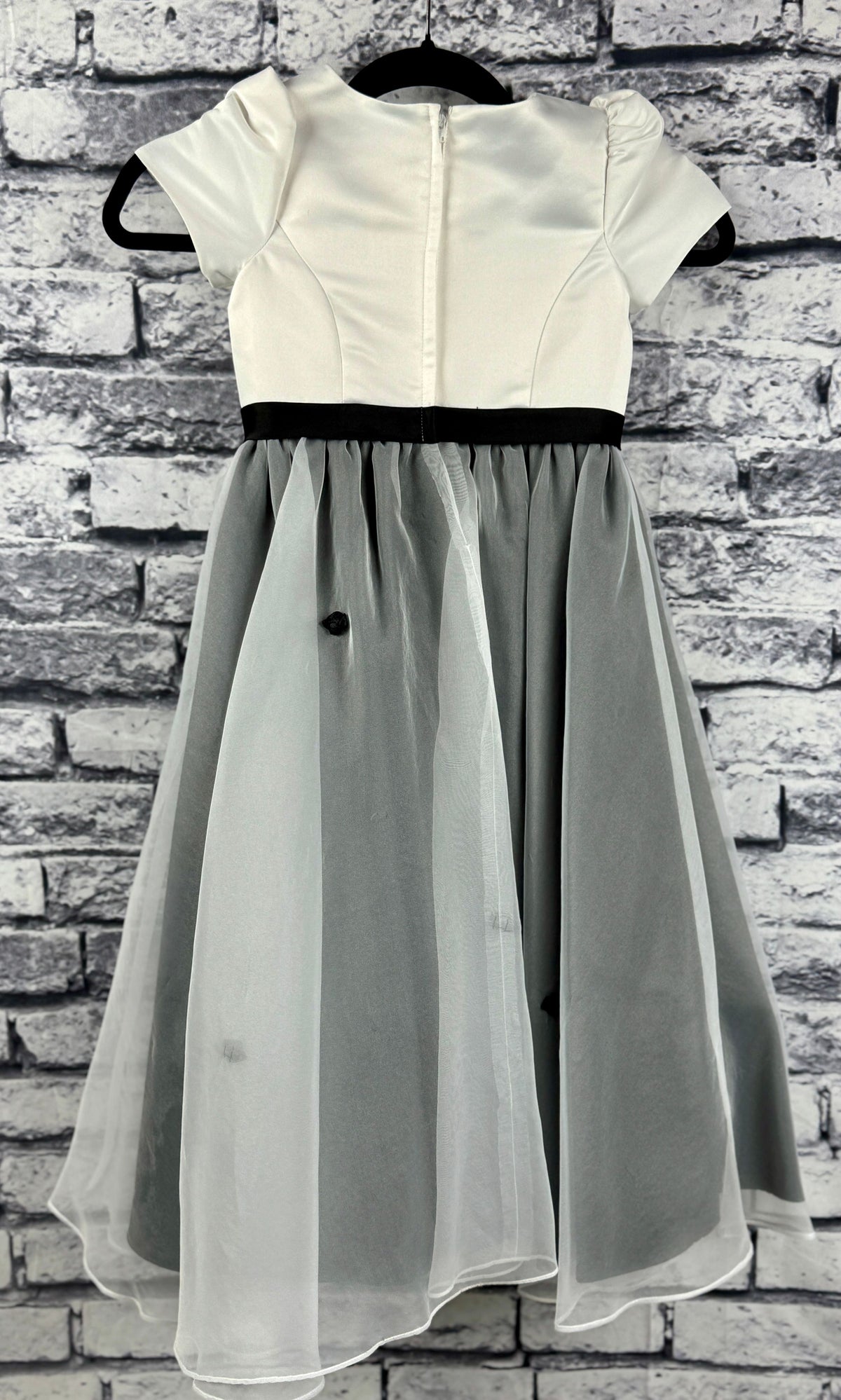 David's Bridal Blk/White Flower Girl Dress - Image 4