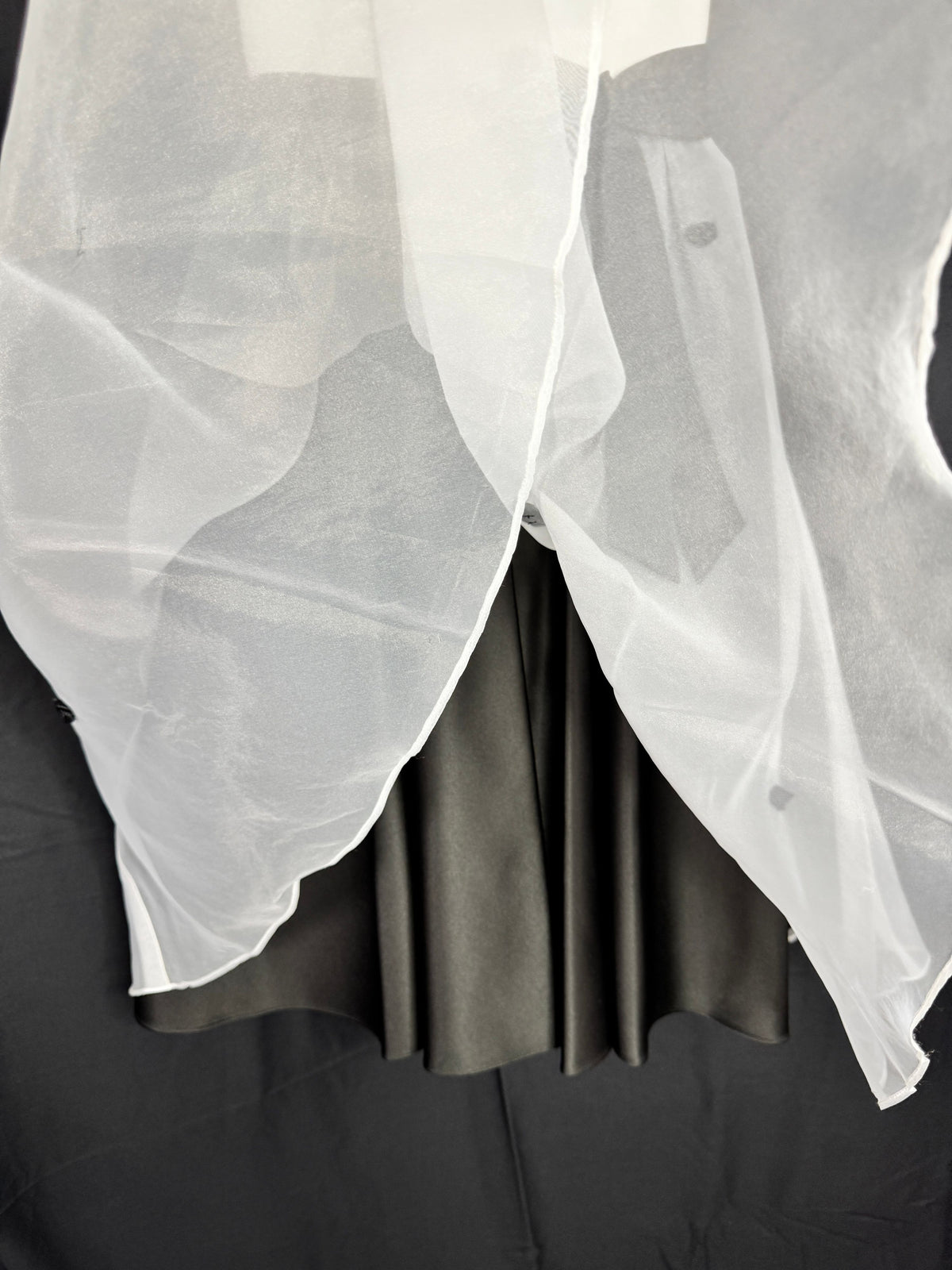 David's Bridal Blk/White Flower Girl Dress - Image 5