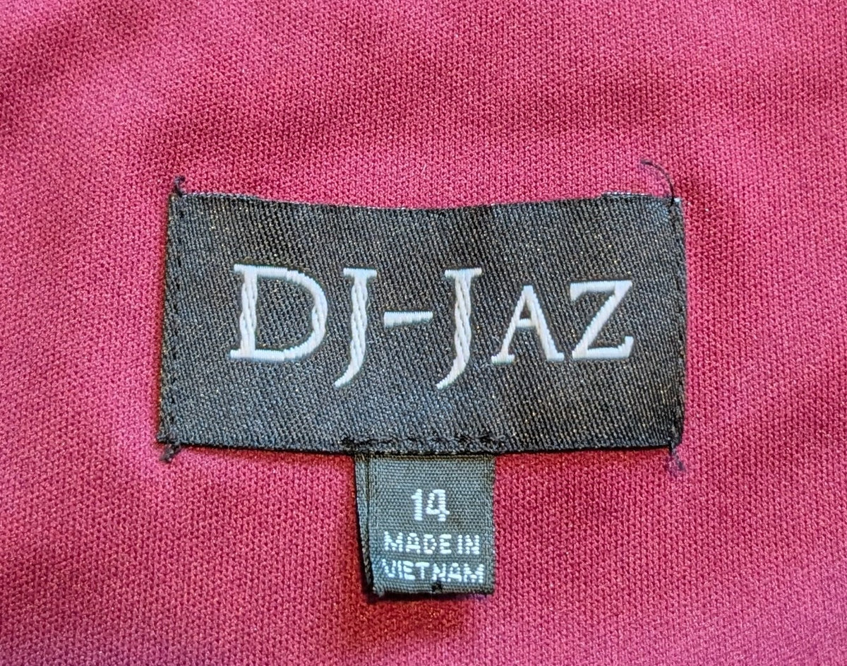 DJ-JAZ Burgundy Cape Dress - Image 8