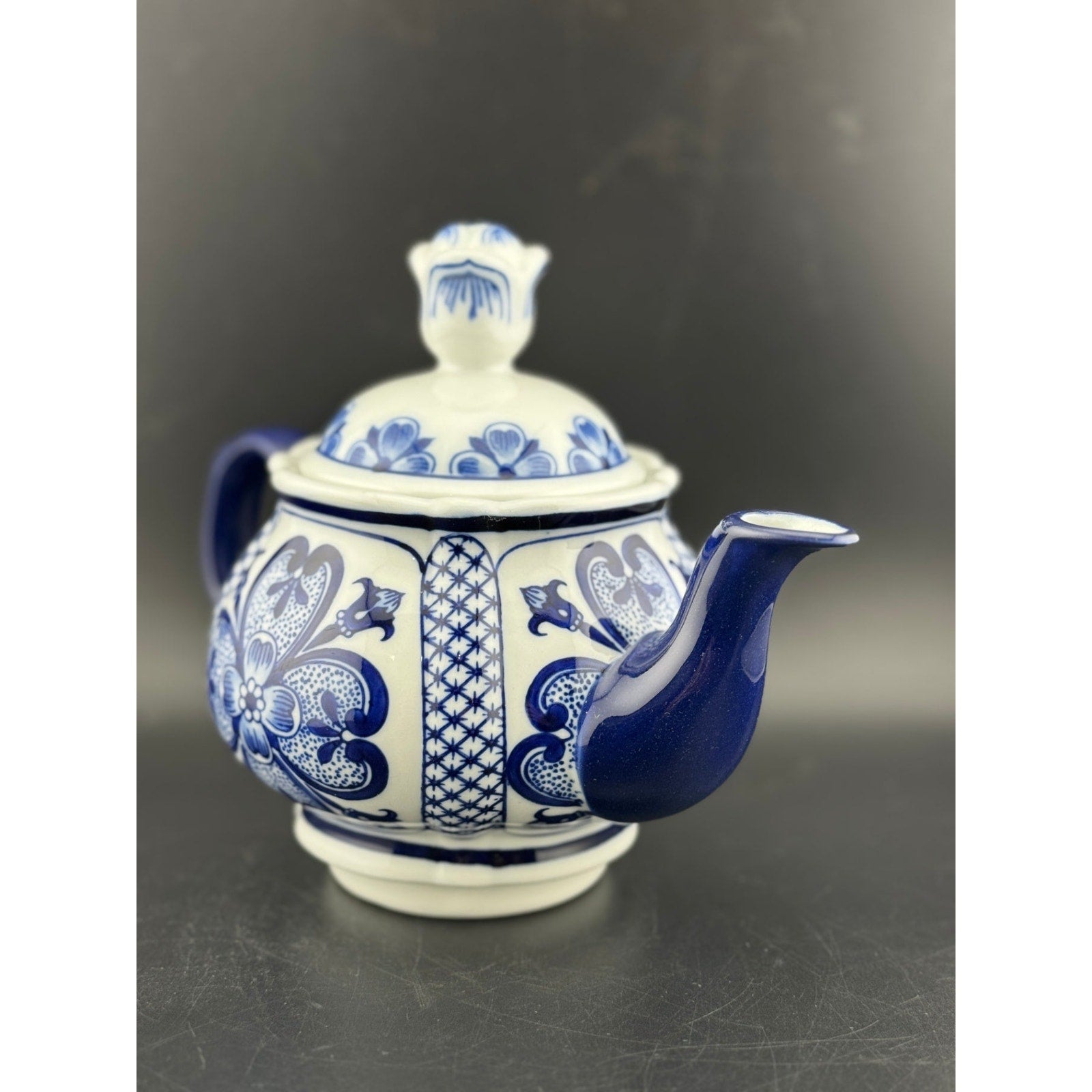 Vintage Bombay Company Teapot
