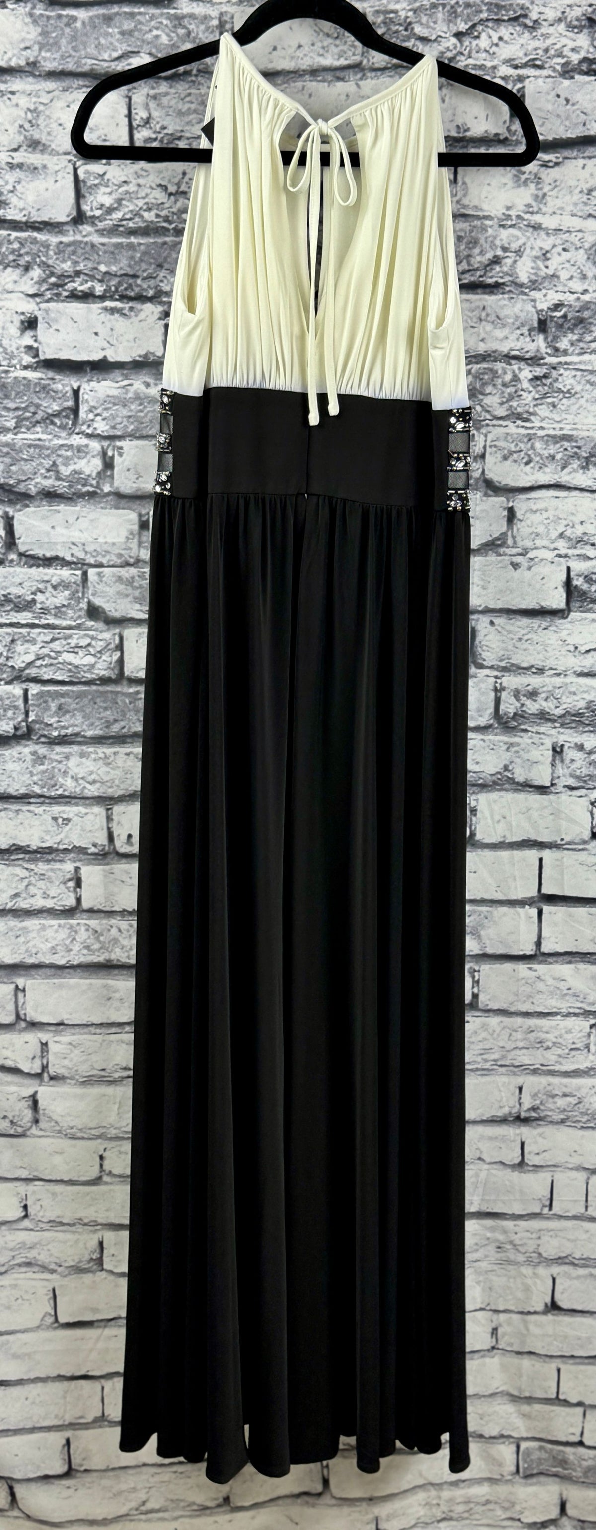 R & M Richards Black & White Dress - Image 4