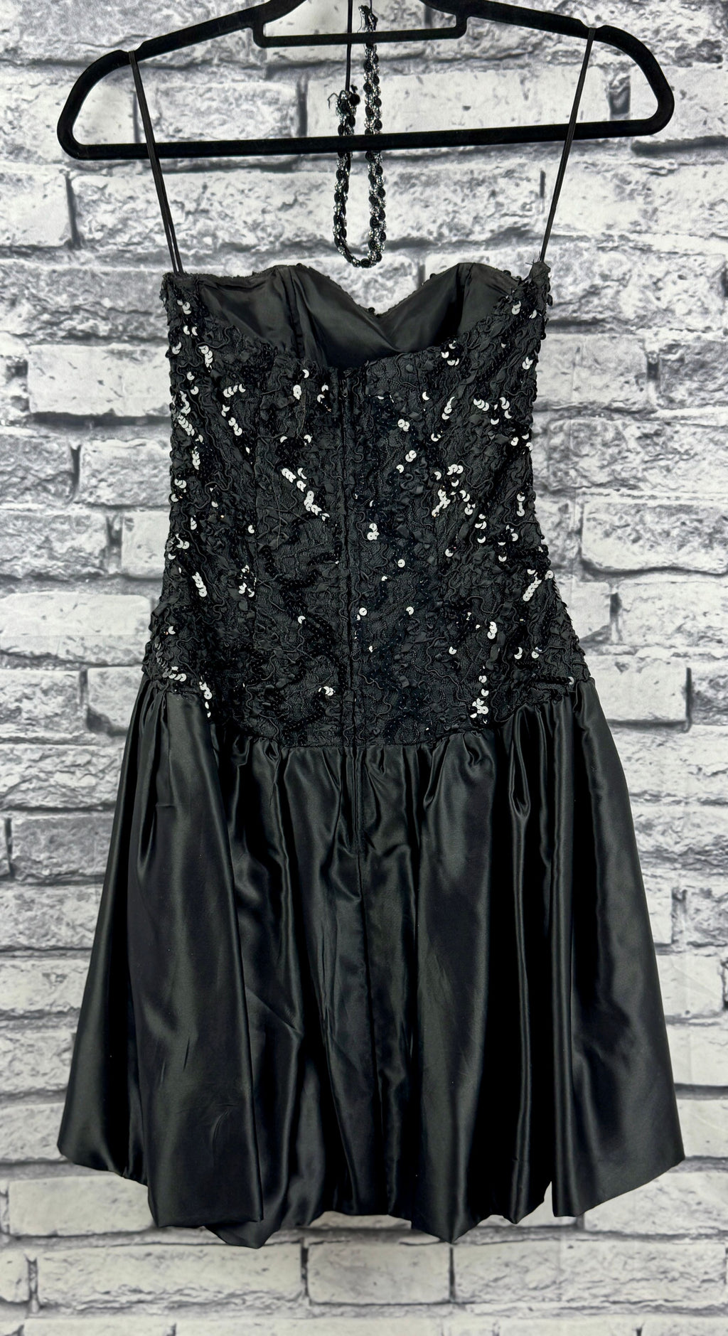 VTG 80's Scarlett Nite Blk Dress - Image 4