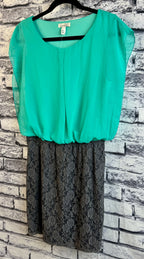 Speechless Green & Gray Dress - Image 3