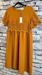 Tea Rose Yellow Dress - Image 2