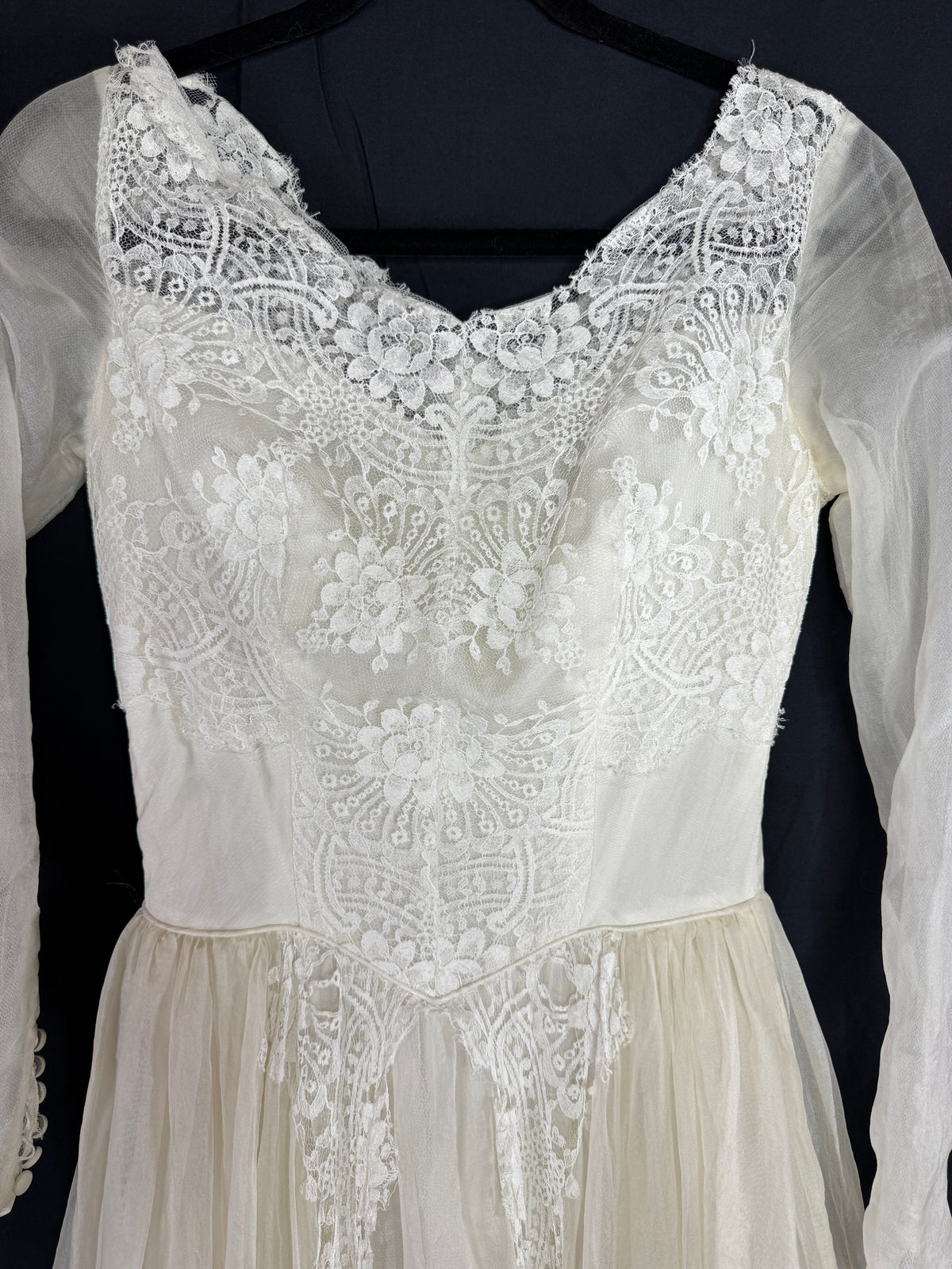VTG 1950's Wedding Dress - Image 5