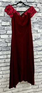 VTG Burgundy Velvet Dress - Image 2